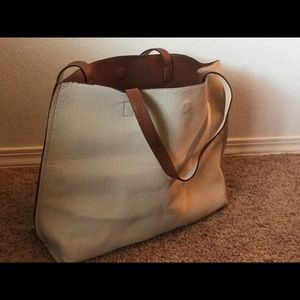 Reversible tote